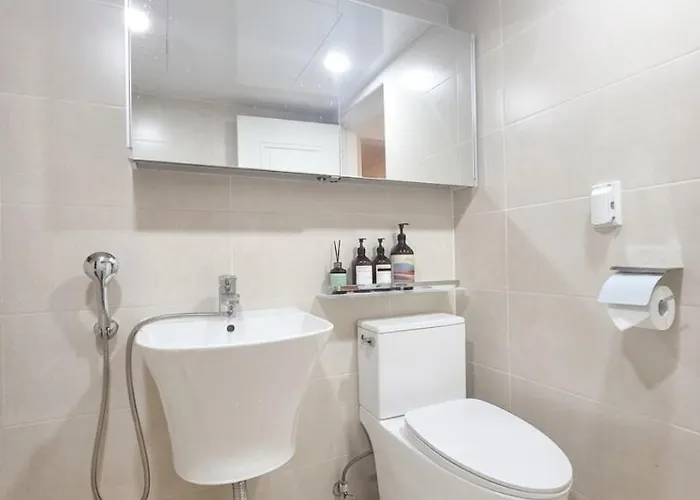 Open 5 Minutes To Sinsa Station ,5 Minutes To Airport Bus, Spacious Living ,garosu-gil ,coex ,plastic Surgery,hotel Bedding * ソウル特別市